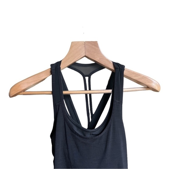 Athleta Women’s Black 2 in 1 Attached Cross Back Bra and Tank Top, Size Small - Picture 3 of 8
